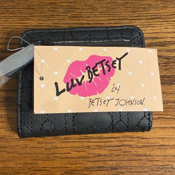 Betsey Johnson Heart Print Bi-Fold Wallet - Picture 5 of 6